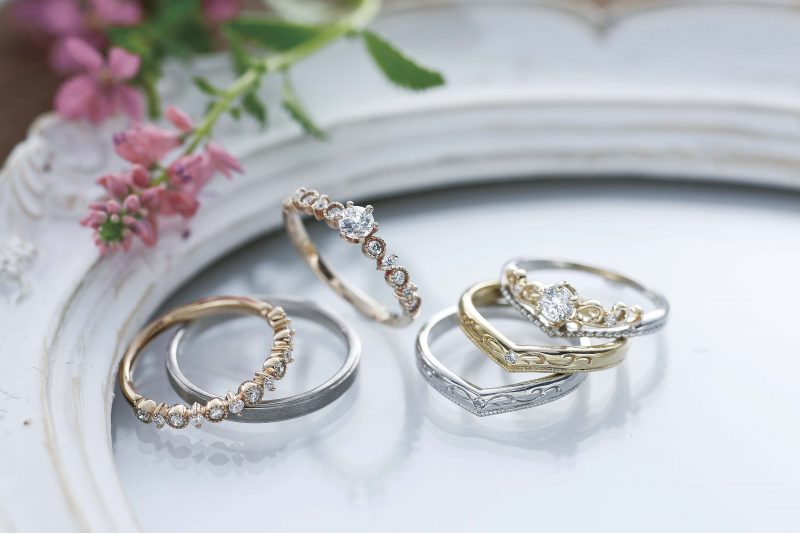 理想を叶えた夢のような婚約指輪・結婚指輪。