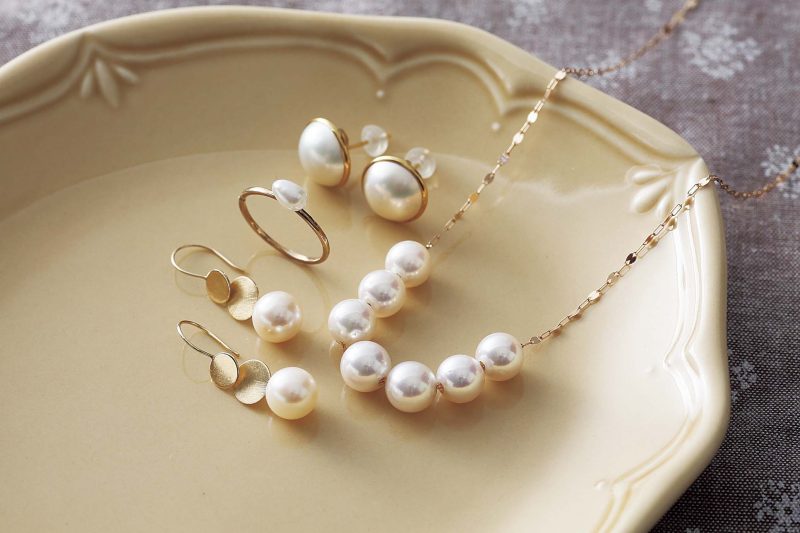 「純愛」を意味するパール。