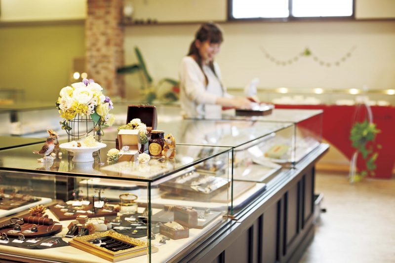 集めた情報と女性の雰囲気を伝えると分かる、喜ぶアクセサリー