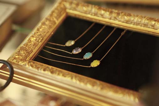 赤ちゃんの誕生石はなぁに？