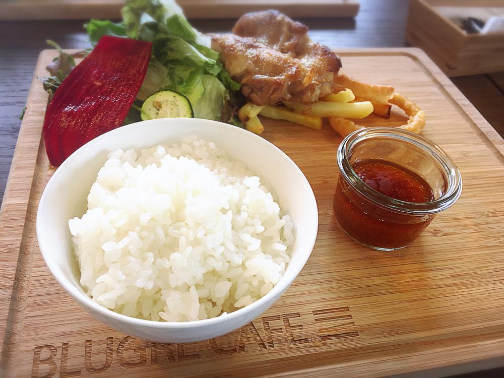 福山市港町のカフェ「ブルグリカフェ」のランチ