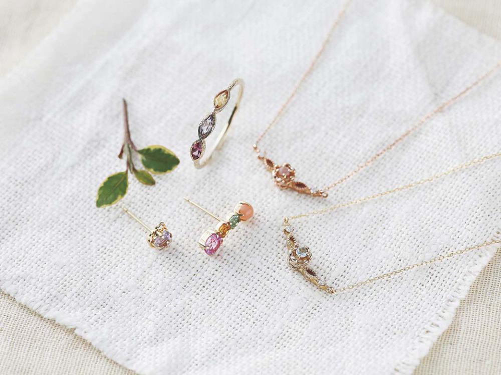 季節にあわせたジュエリー選び。