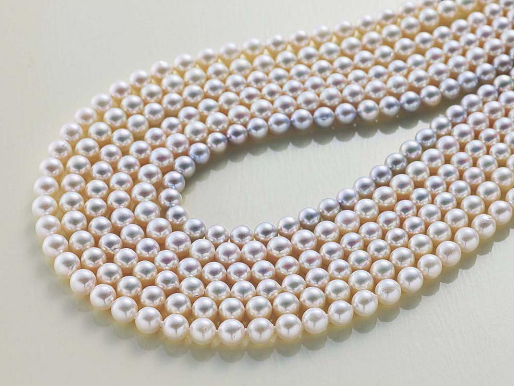 厄除けや成人のお祝いに贈られる真珠