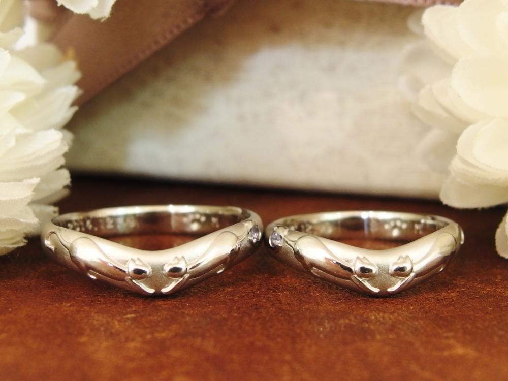 2匹の猫モチーフのフルオーダー結婚指輪