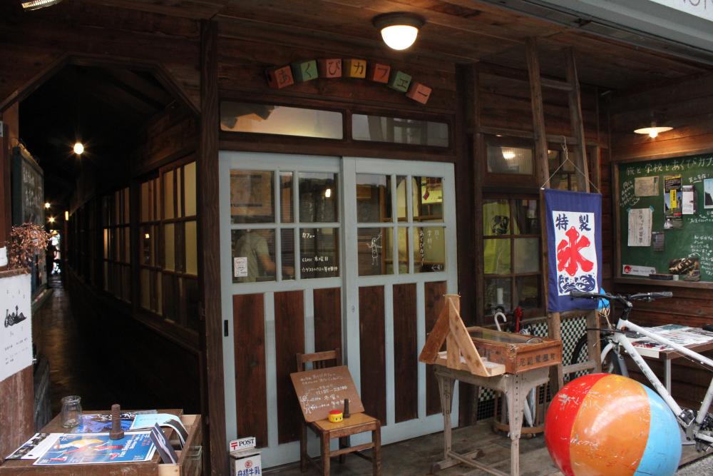 商店街を歩くだけでも心躍るスポットが！