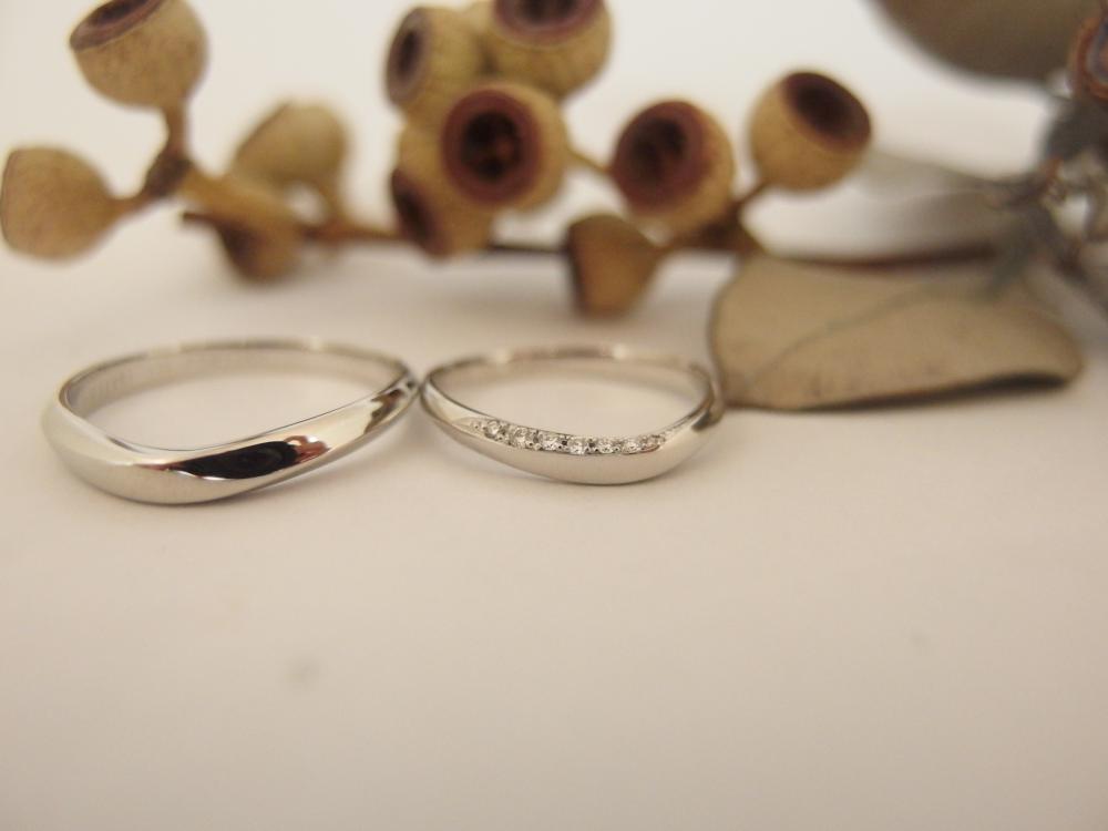 エルドーオリジナルのVライン結婚指輪『ル・ミュジック』