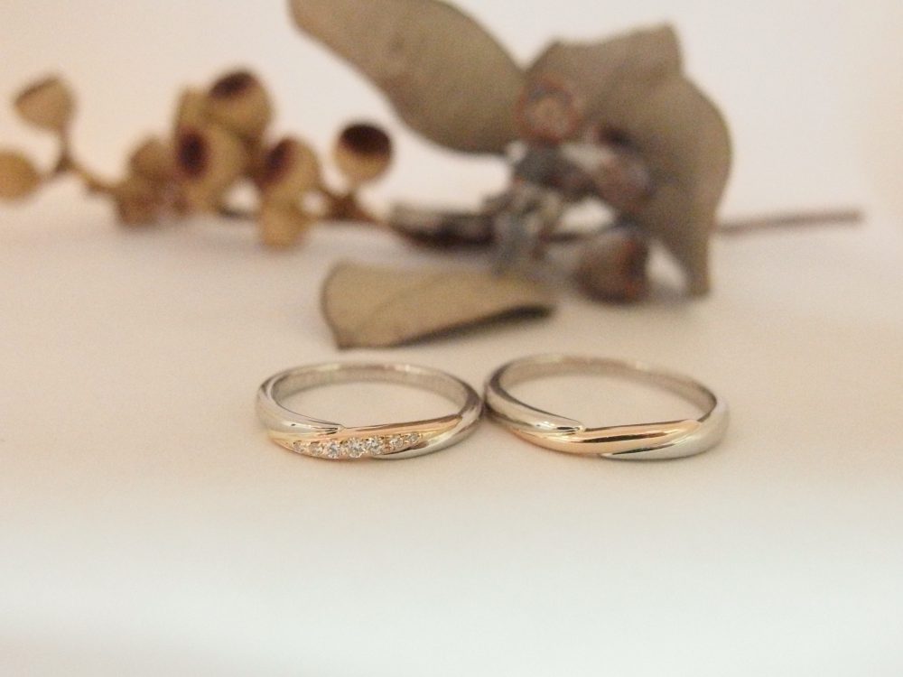 エルドーオリジナルのコンビデザインの結婚指輪『ル・ミュジック』