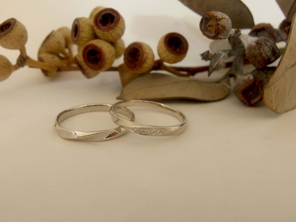 エルドーセレクトブランド誕生石が2石入る『RUNOA/ルノア』