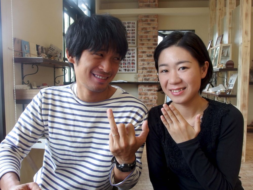 福山市水呑町の鈴木様ご夫妻マリッジリングご購入
