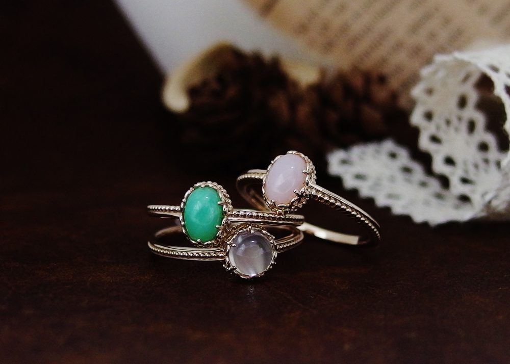 エレガントな女性に贈る、アンティークジュエリー