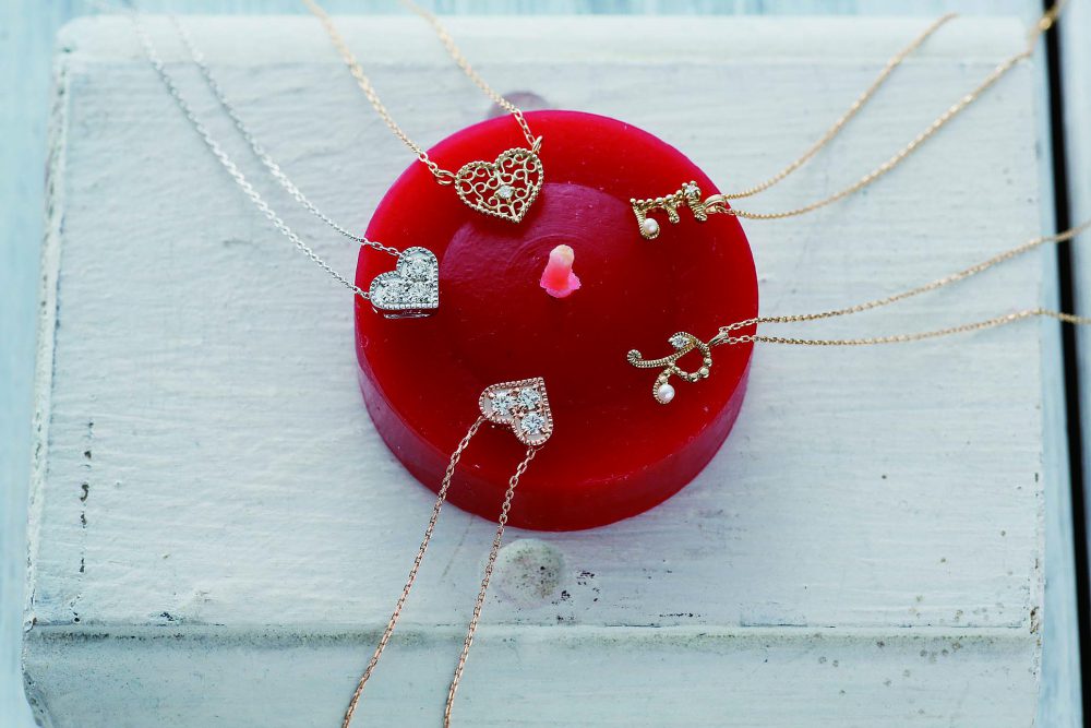 愛を真正面から伝えられる、ハートモチーフ