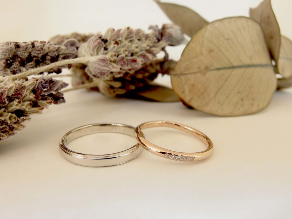 エルドーオリジナルマリッジリングセンターダイヤ5石入りの『メリア』