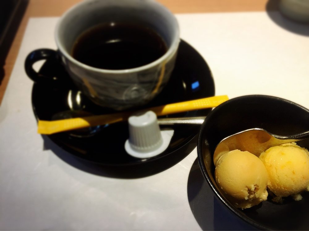 福山市神辺町のランチの食後のコーヒーとデザート