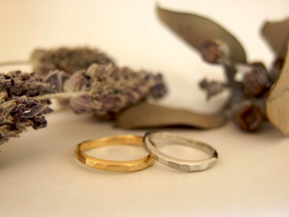 エルドーセレクトブランドのマリッジリングS字ラインの「カツキ」