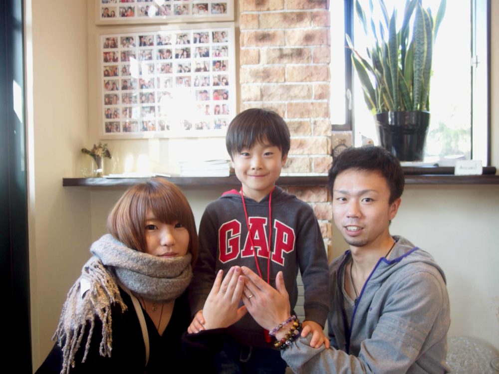 福山市多治米町の平井様ご夫妻(結婚指輪をご購入)