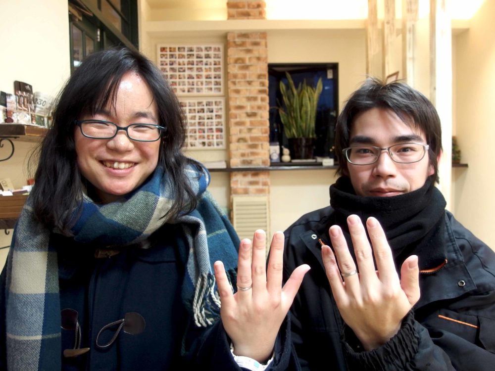 福山市御幸町の吉川様ご夫妻(結婚指輪をご購入)