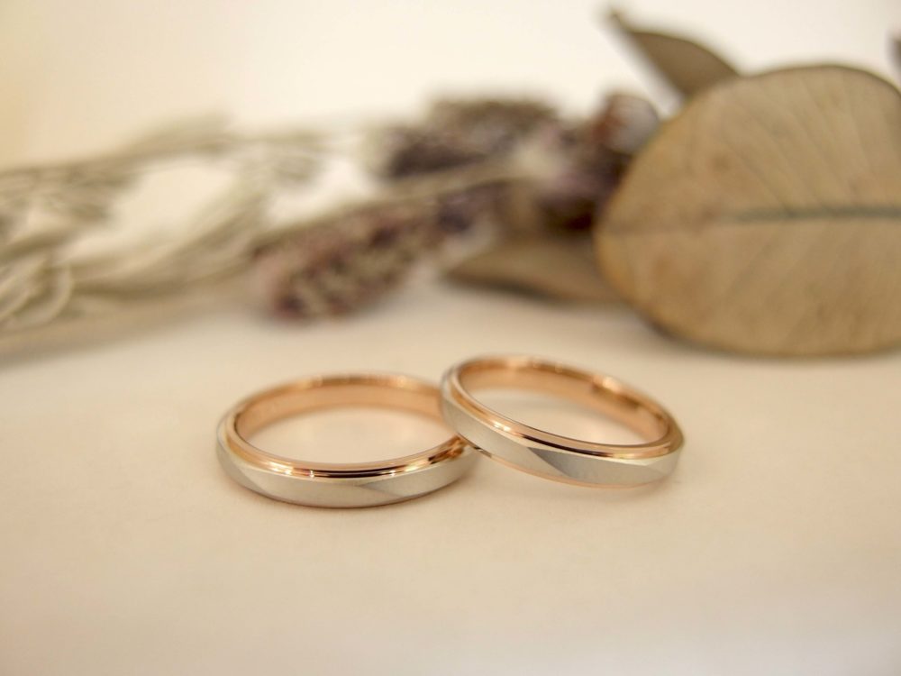 エルドーセレクトブランドの結婚指輪「ユキコハナイ」