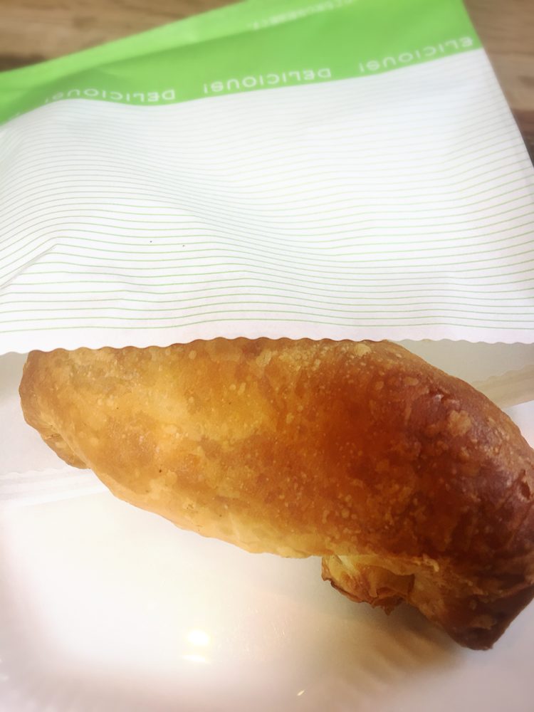 福山市春日町のあぶりのランチのサバのパイ包み