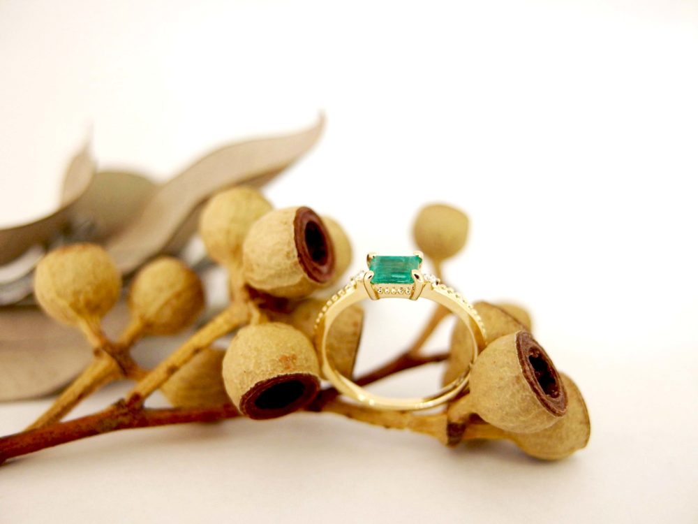 エメラルドを使い、普段使いできる指輪へ！