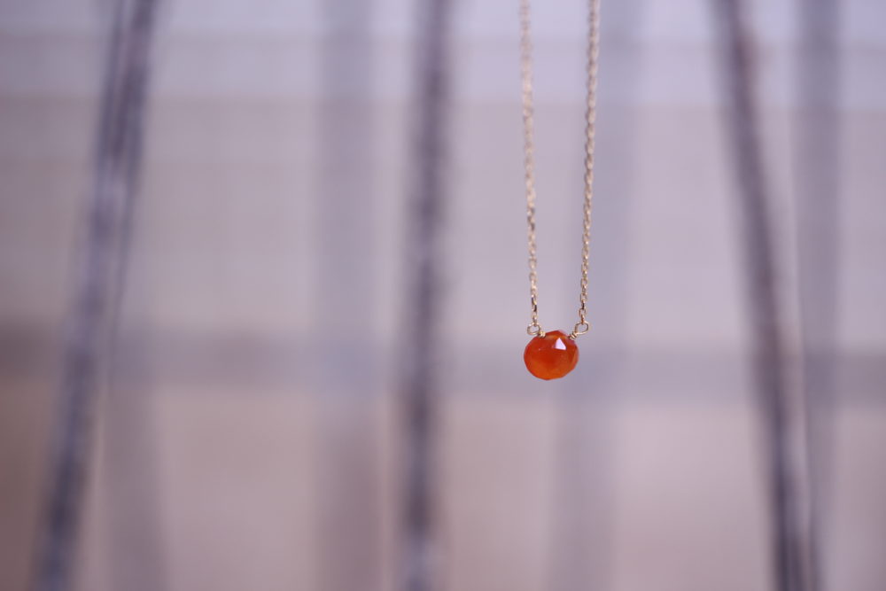 カーネリアのネックレス