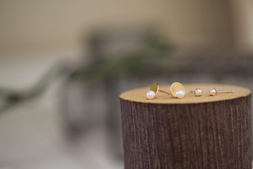6月誕生石パールのピアス