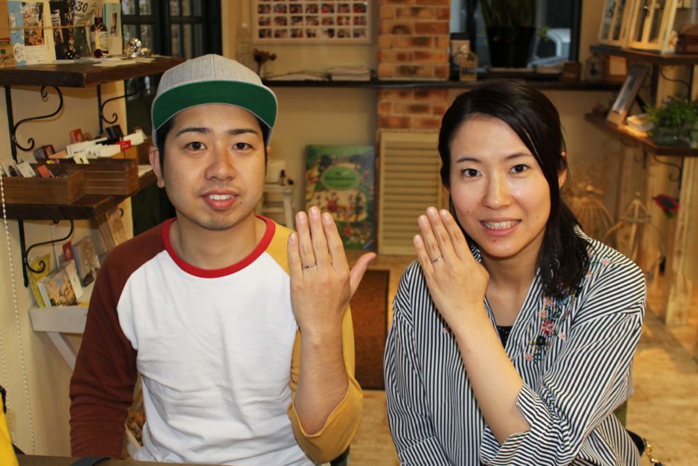 広島県府中市の桒田様ご夫妻(結婚指輪をご購入)