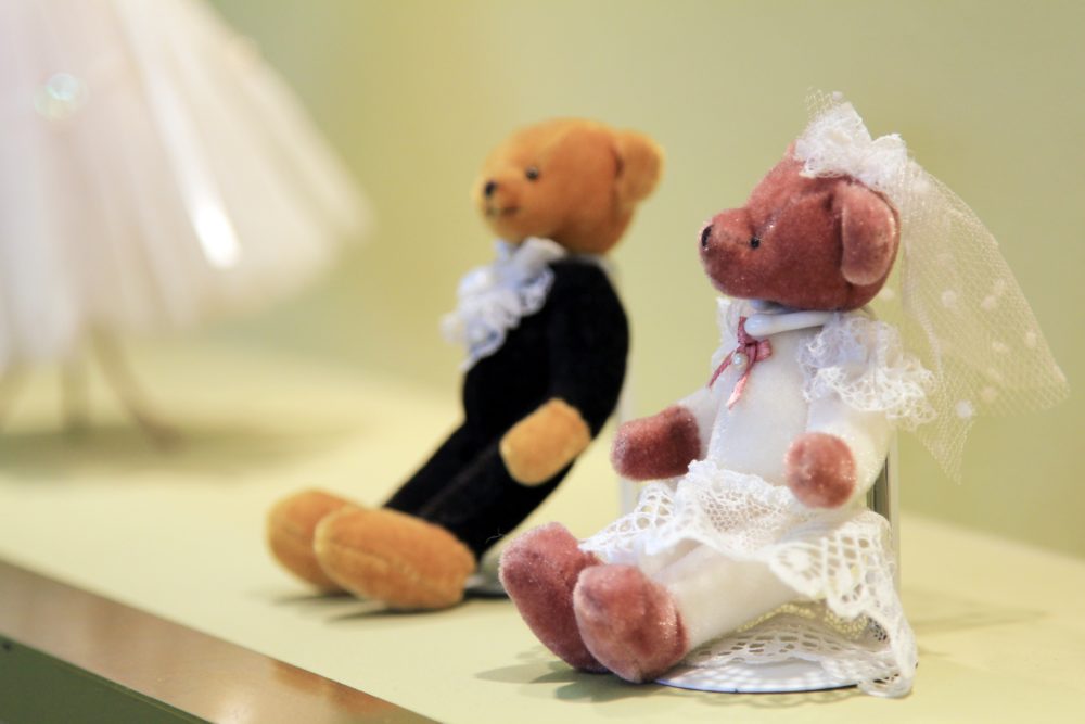 エンゲージリング（婚約指輪）って「婚約期間」につける指輪？