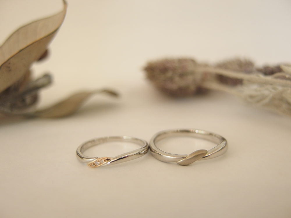福山市の宝石屋エルドーのマリッジリング