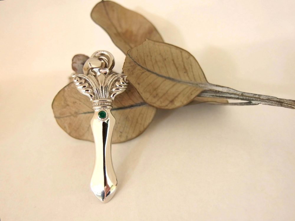 剣型のネックレストップをリフォーム