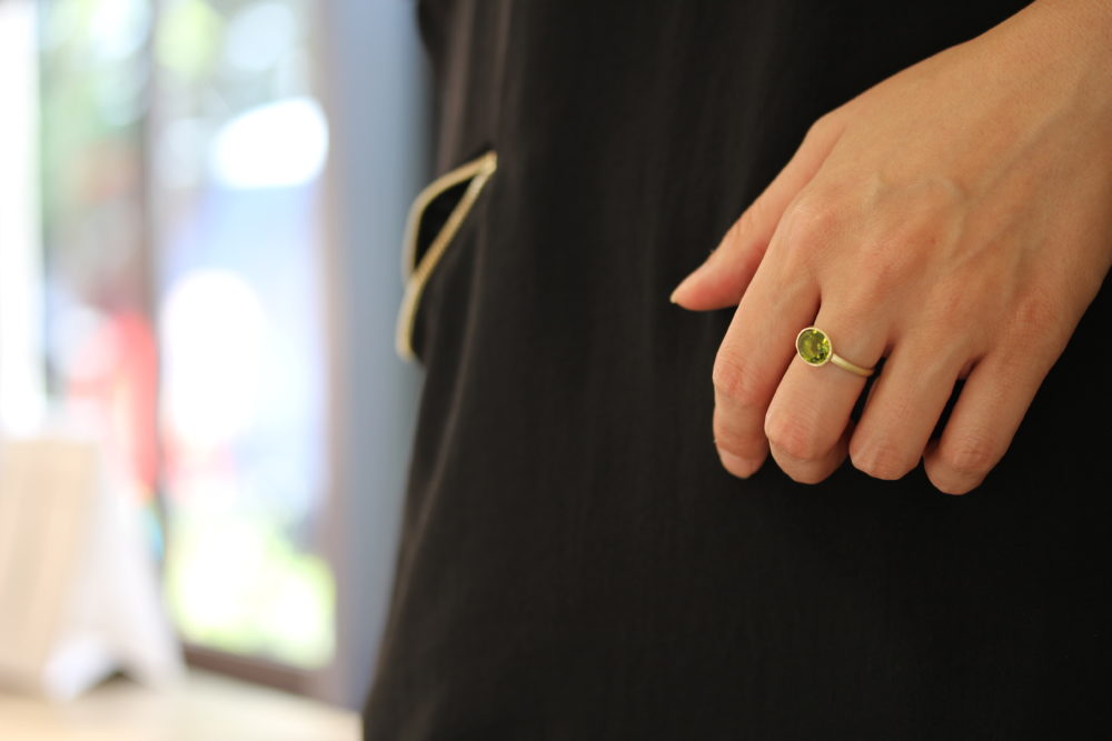 ぺリドットのイエローゴールドの指輪