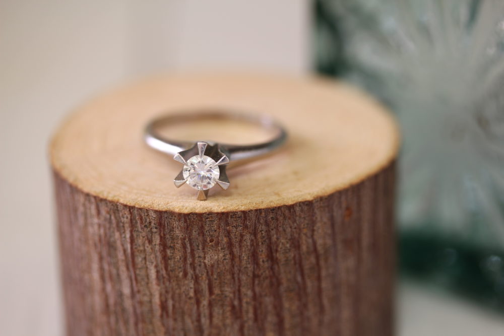 おばあちゃんの婚約指輪