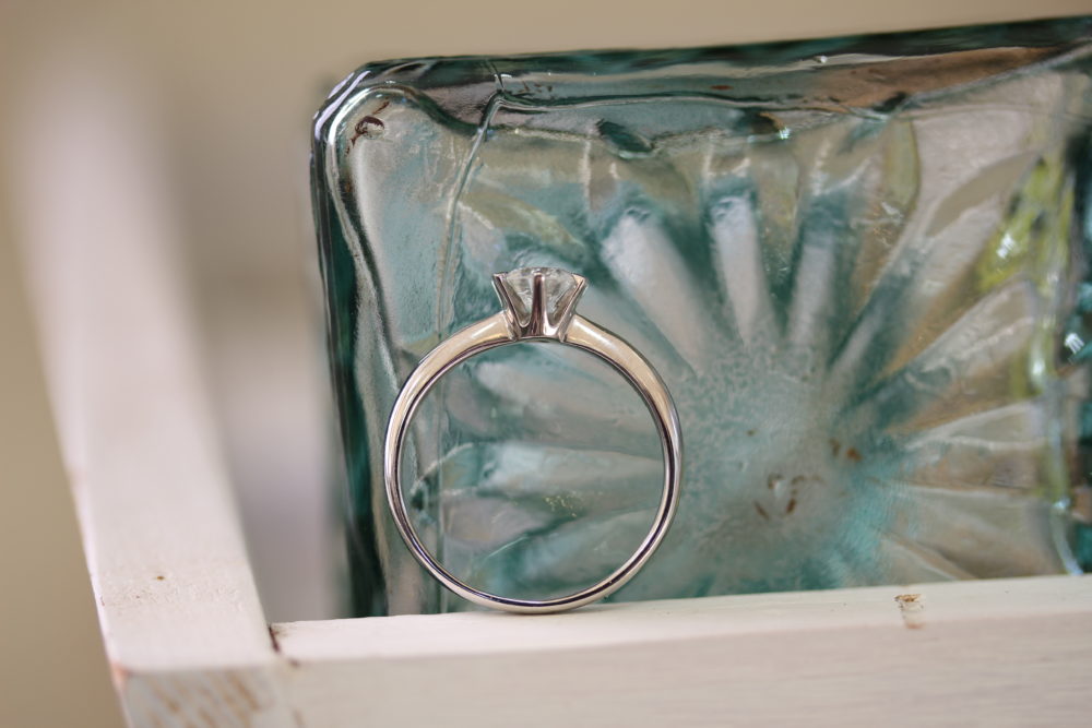 お母さんの婚約指輪