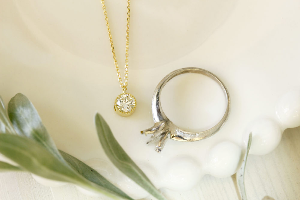 婚約指輪をネックレスにリメイク