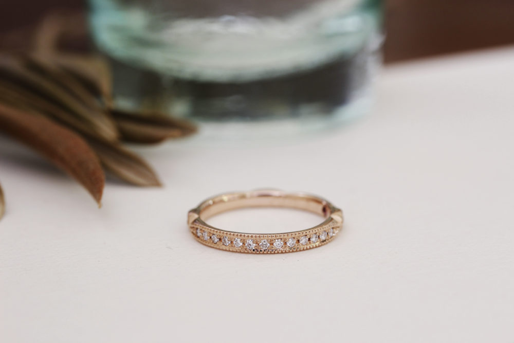 エルドーオリジナルの結婚指輪「アフラックス」