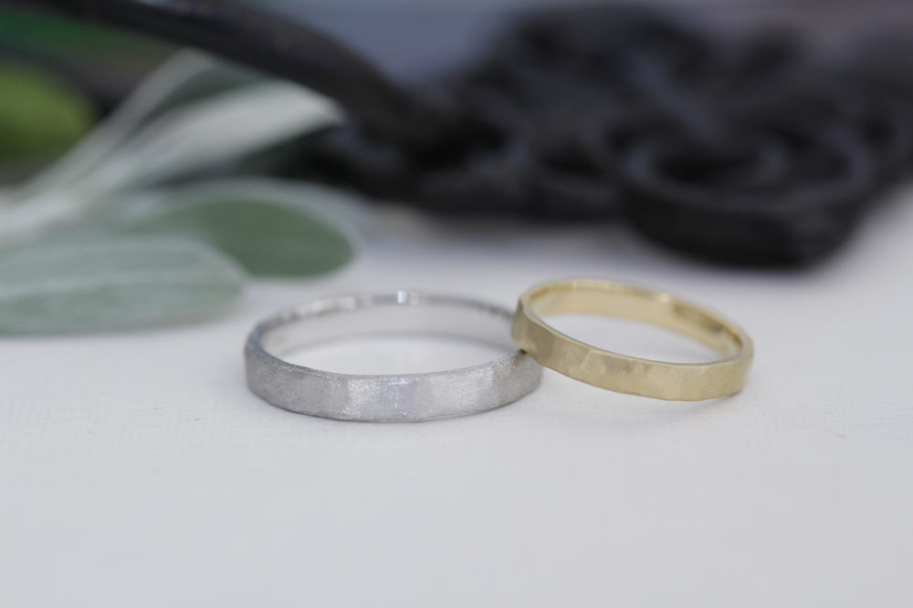 エルドーオリジナルのマリッジリング「シュシュ」