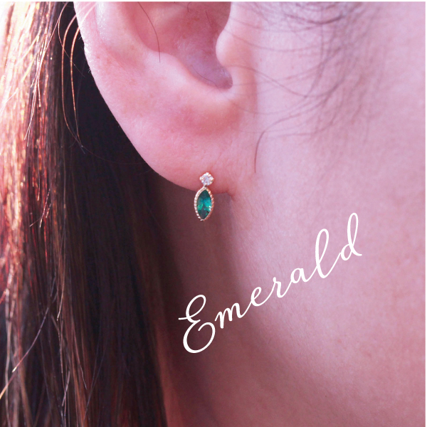 エメラルドピアス着画