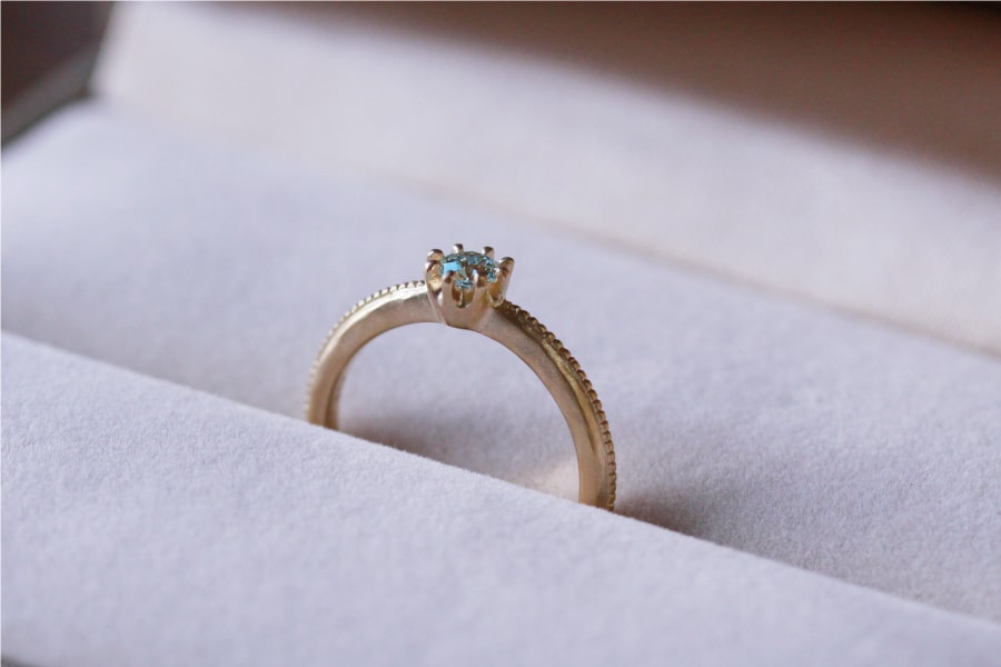 ブルーダイヤリング