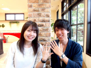 福山市多治米町の会田様ご夫妻（マリッジリングご購入）