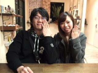 福山市曙町の小西様ご夫妻（結婚指輪ご購入）