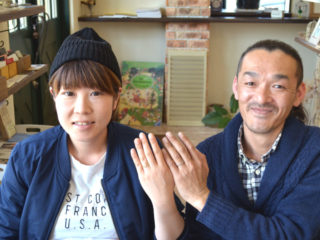 福山市曙町の草場様ご夫妻(マリッジリングをご購入)
