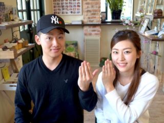 福山市山手町の小西様ご夫妻(結婚指輪をご購入)