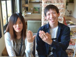 福山市引野町の松本様ご夫妻(結婚指輪をご購入)
