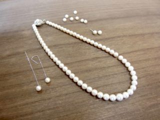 冠婚葬祭の真珠ネックレスからピアスが２つ♪