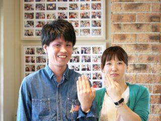 福山市駅家町の木村様ご夫妻(結婚指輪をご購入)