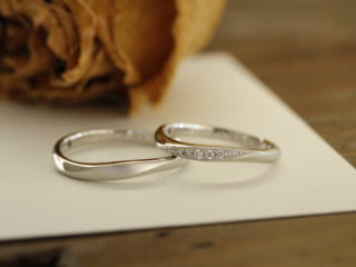 エルドーオリジナルのマリッジリング「ル・ミュージック」