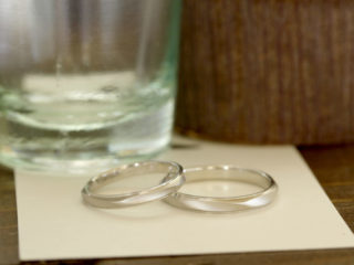 エルドーセレクトブランドの結婚指輪「ユキコ・ハナイ」