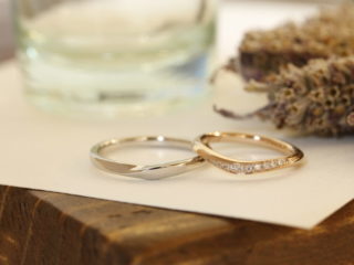 エルドーセレクトブランドの結婚指輪「サムシング・ブルー」