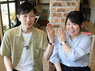 福山市加茂町の宮内様ご夫妻(結婚指輪をご購入)