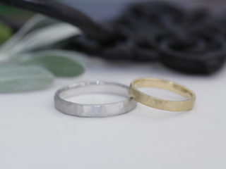 エルドーオリジナルのマリッジリング「シュシュ」