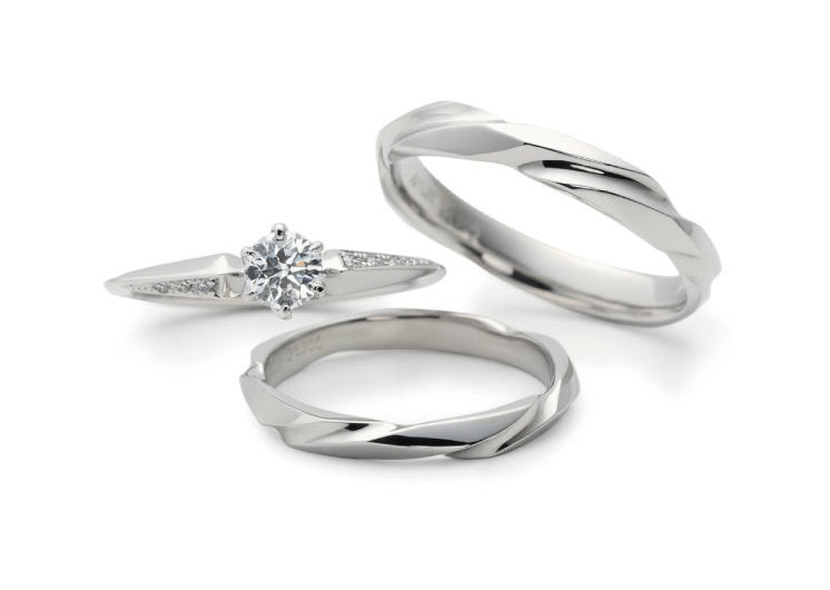 
太陽モチーフの指輪言葉があるエルドーセレクトブランドアフラックス／AFFLUX『サンシャイン／あなたを照らす』